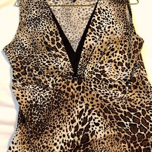Ladies summer animal print top